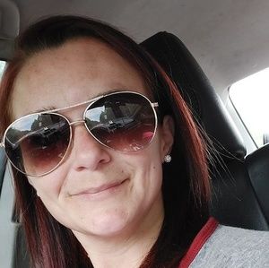 Meet your Posher, Candace